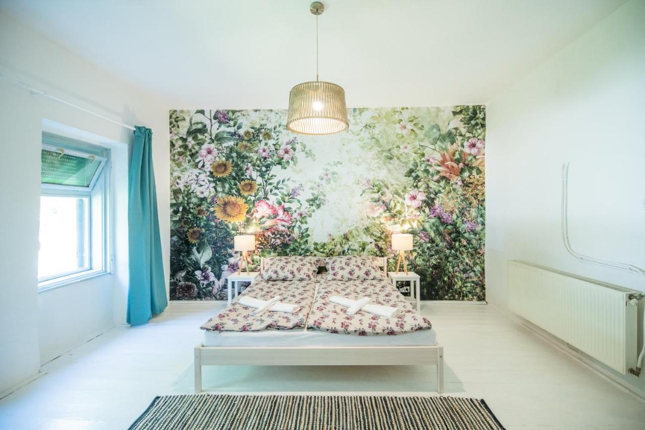 Natura Apartman Tiszafüred Bagian luar foto